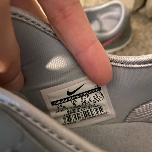 Women’s Nike Training Shoes - Picture 6 of 6